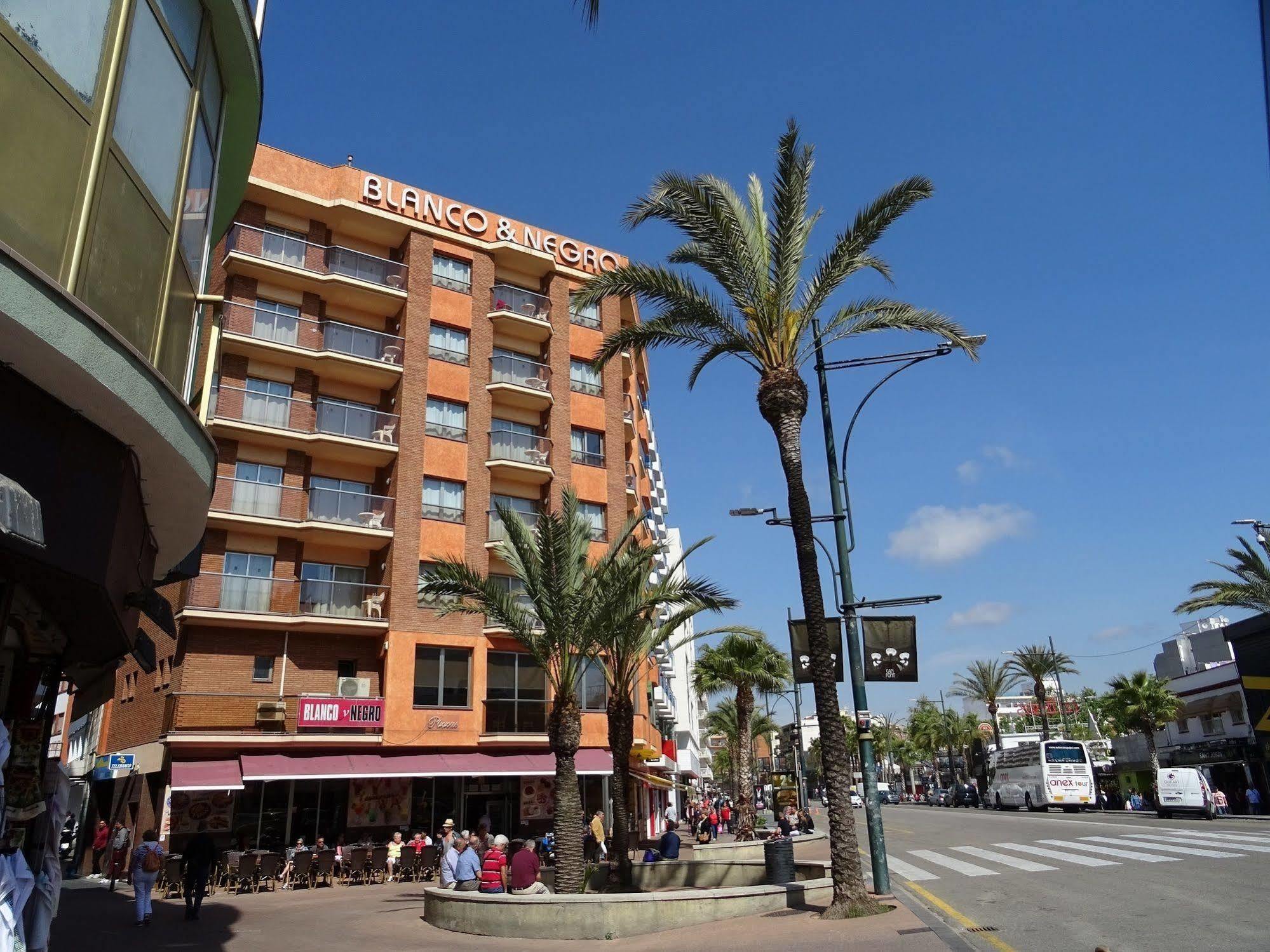Blanco Y Negro Apartments Lloret de Mar Exteriér fotografie