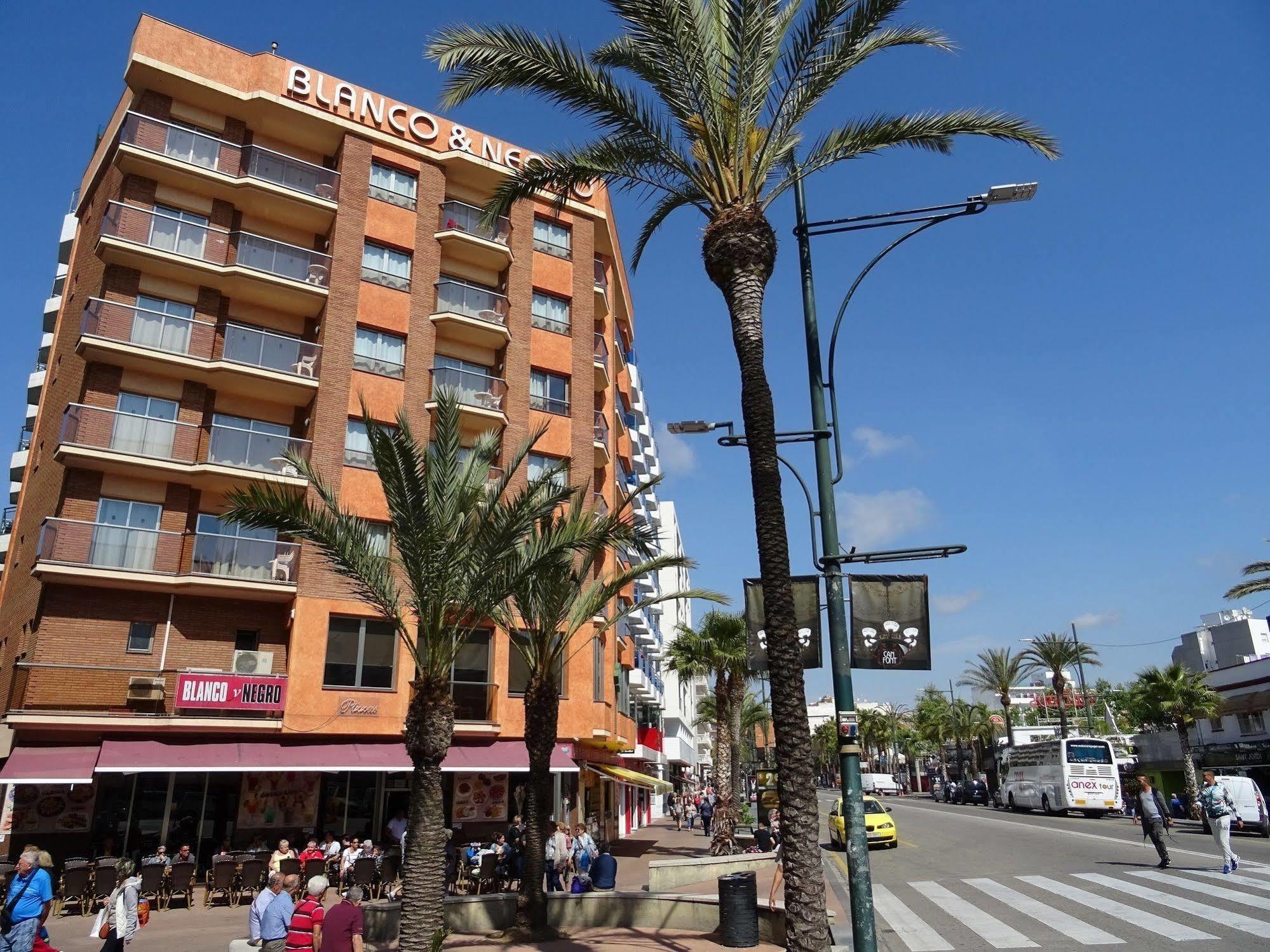 Blanco Y Negro Apartments Lloret de Mar Exteriér fotografie